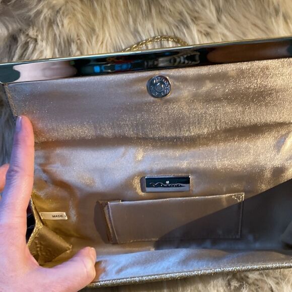 Lina Labella Platino Baby Gold Glitter Clotch Bag with strap - Picture 7 of 11